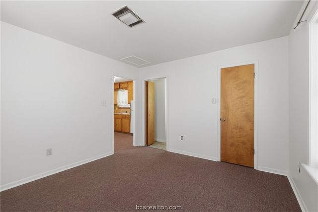 3807 Kelli Lane, Bryan, TX 77802