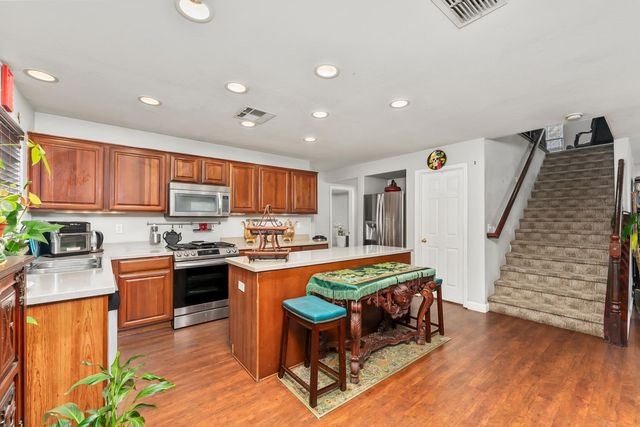 4253 Narraganset Way, Mather, CA 95655