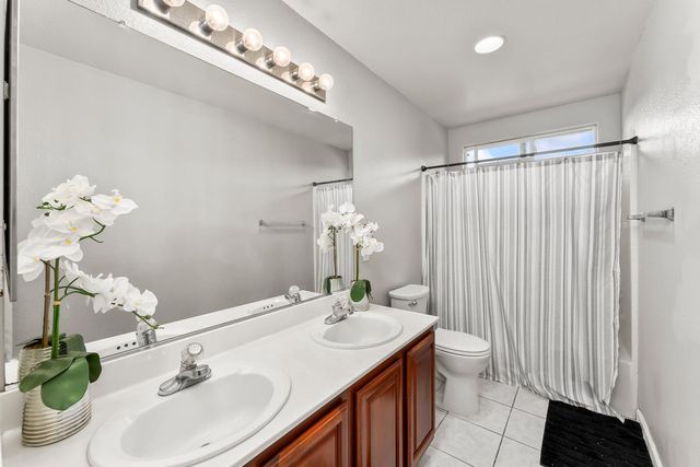 4253 Narraganset Way, Mather, CA 95655
