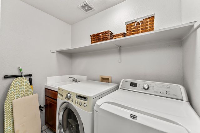 4253 Narraganset Way, Mather, CA 95655