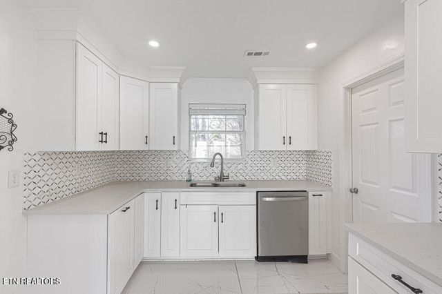 1220 Ariell Lea, Sevierville, TN 37862
