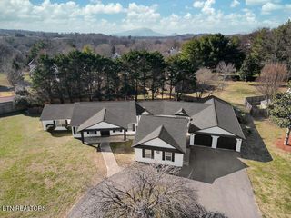 1220 Ariell Lea, Sevierville, TN 37862