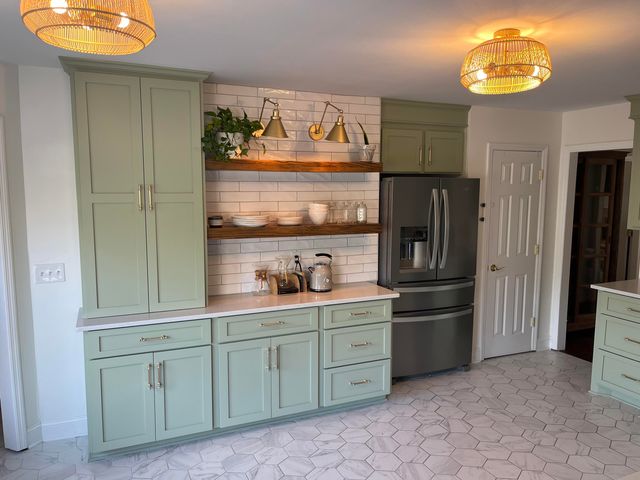 6 Leone Lane, Hanahan, SC 29410