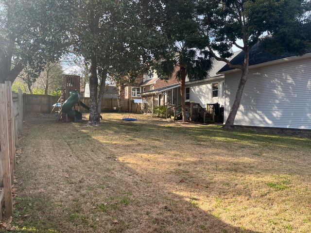 6 Leone Lane, Hanahan, SC 29410