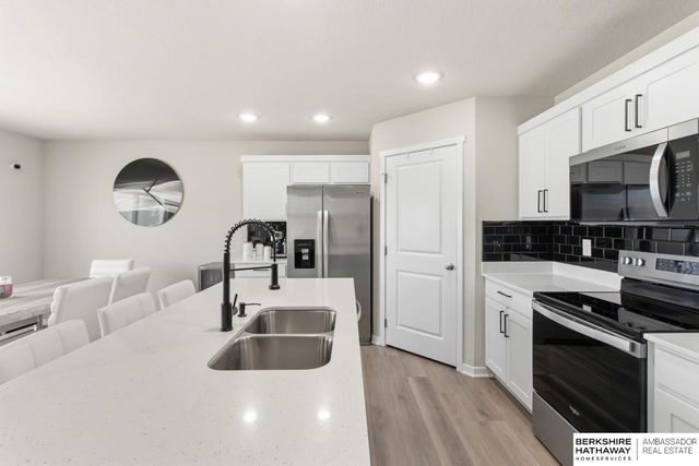 11617 S 191 Avenue, Gretna, NE 68028