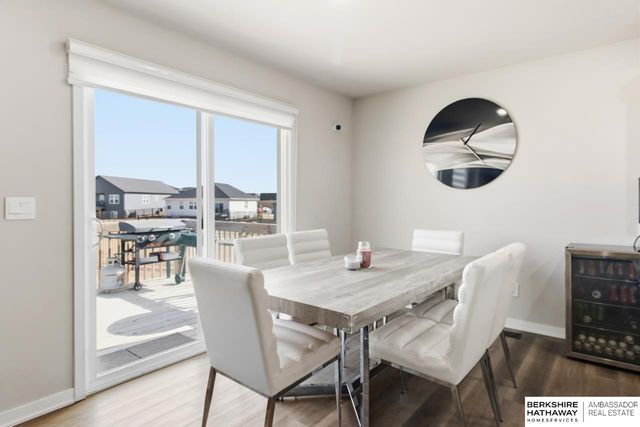 11617 S 191 Avenue, Gretna, NE 68028