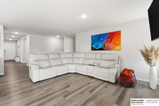 11617 S 191 Avenue, Gretna, NE 68028