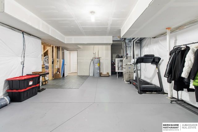 11617 S 191 Avenue, Gretna, NE 68028