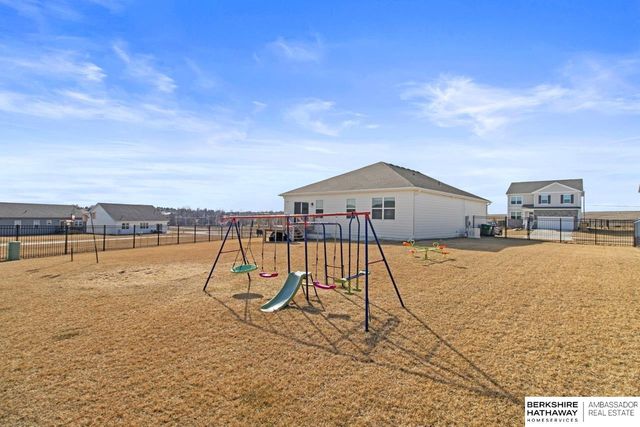 11617 S 191 Avenue, Gretna, NE 68028