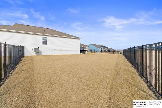 11617 S 191 Avenue, Gretna, NE 68028