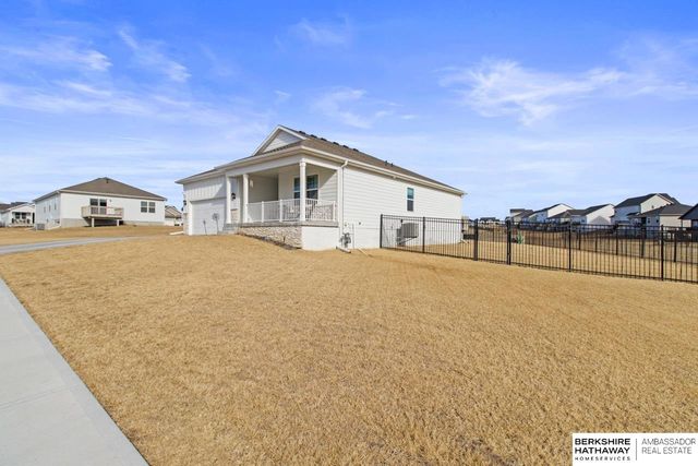 11617 S 191 Avenue, Gretna, NE 68028