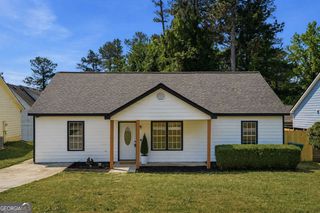 9127 Clubhouse Drive, Riverdale, GA 30274