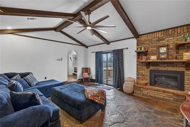 10008 Essex Place, Fort Smith, AR 72908