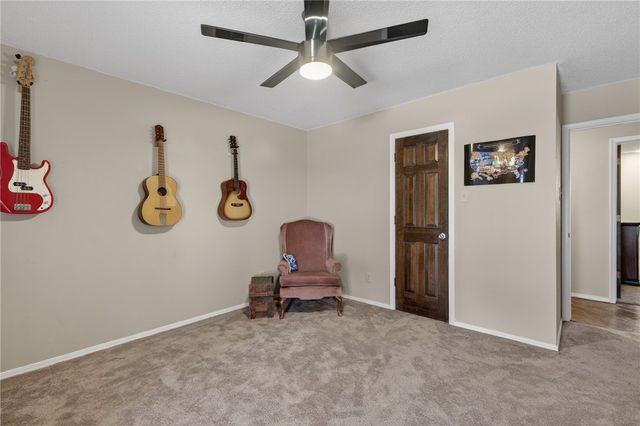 10008 Essex Place, Fort Smith, AR 72908