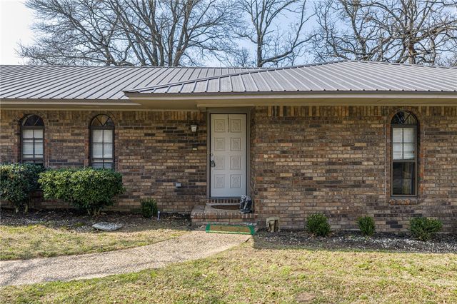 10008 Essex Place, Fort Smith, AR 72908