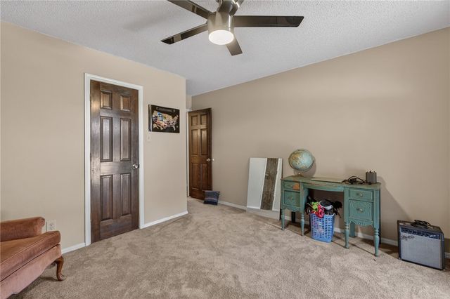 10008 Essex Place, Fort Smith, AR 72908