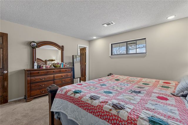 10008 Essex Place, Fort Smith, AR 72908