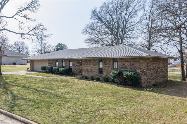10008 Essex Place, Fort Smith, AR 72908