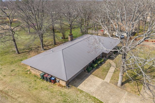 10008 Essex Place, Fort Smith, AR 72908