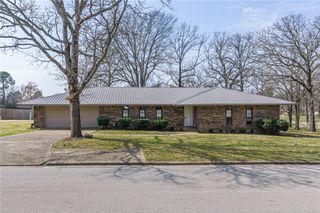 10008 Essex Place, Fort Smith, AR 72908