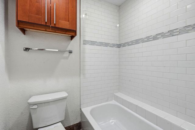 7685 Northcross DR 1121, Austin, TX 78757