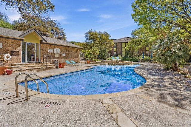 7685 Northcross DR 1121, Austin, TX 78757