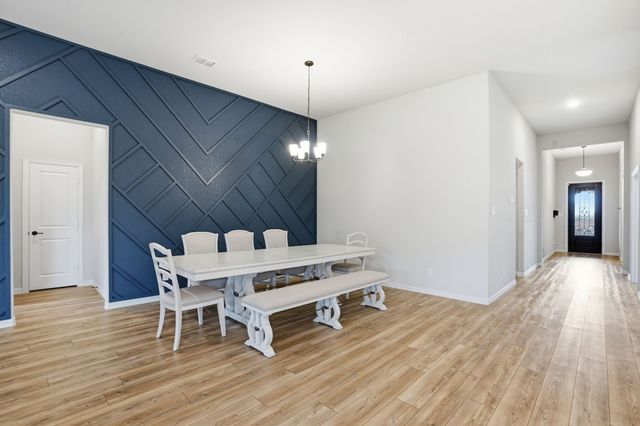 10037 Lakemont Drive, Fort Worth, TX 76131