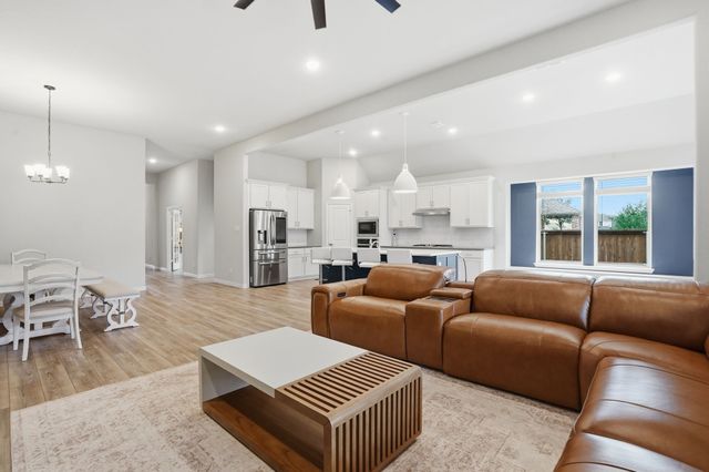 10037 Lakemont Drive, Fort Worth, TX 76131