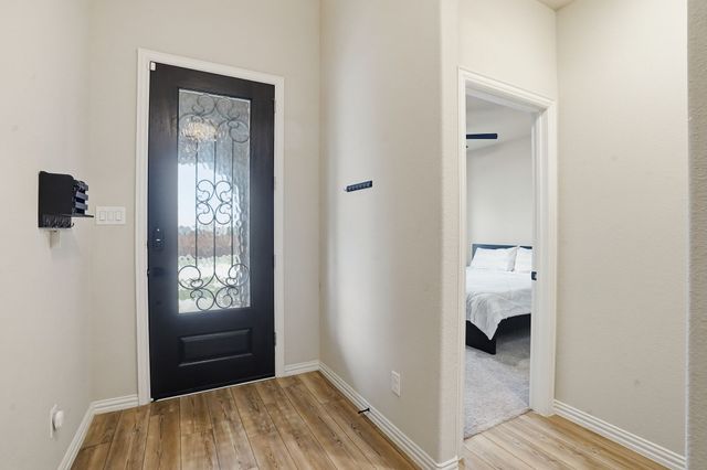 10037 Lakemont Drive, Fort Worth, TX 76131