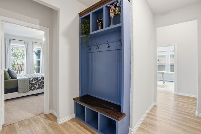 10037 Lakemont Drive, Fort Worth, TX 76131