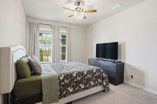 10037 Lakemont Drive, Fort Worth, TX 76131