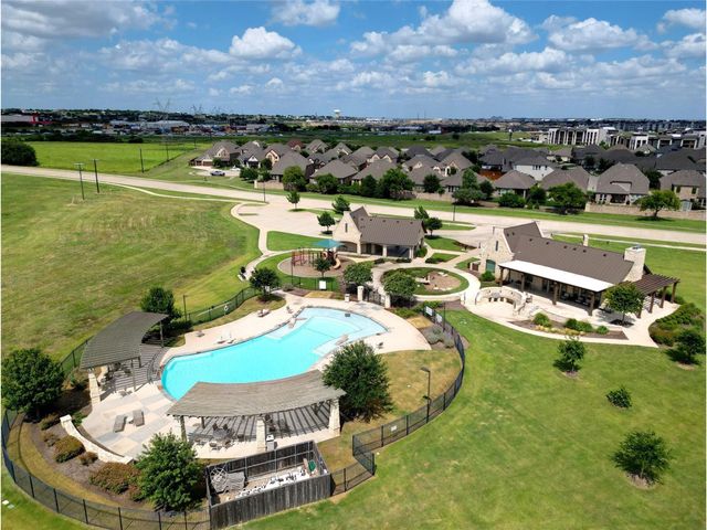 10037 Lakemont Drive, Fort Worth, TX 76131