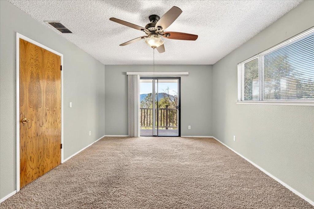 Image 11 of property listing at 28340 Tollhouse Road, Tollhouse, CA 93667