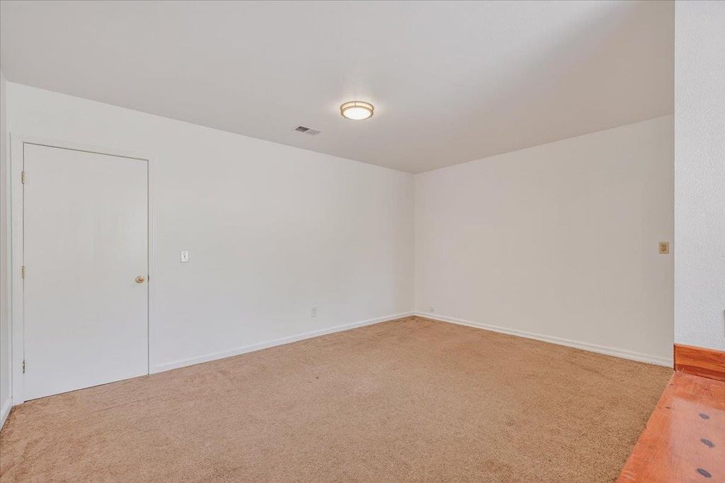 Image 17 of property listing at 28340 Tollhouse Road, Tollhouse, CA 93667