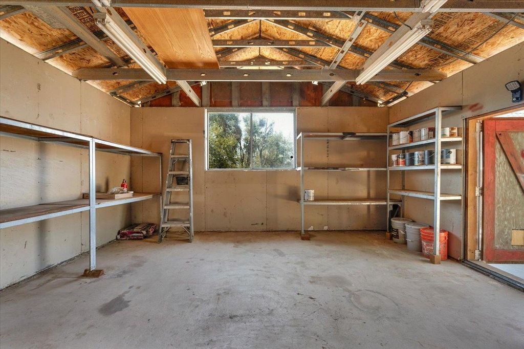 Image 18 of property listing at 28340 Tollhouse Road, Tollhouse, CA 93667