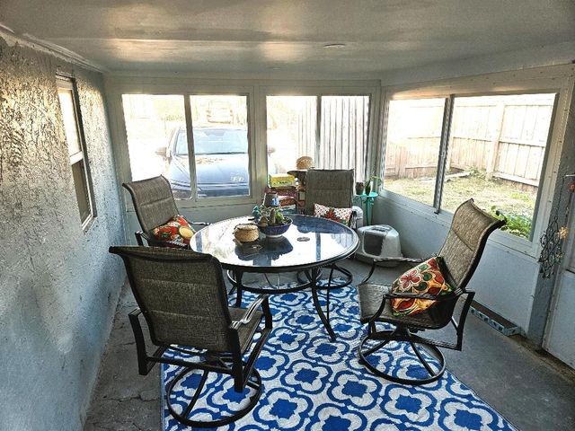 618 S Pine Street, Lake Worth Beach, FL 33460