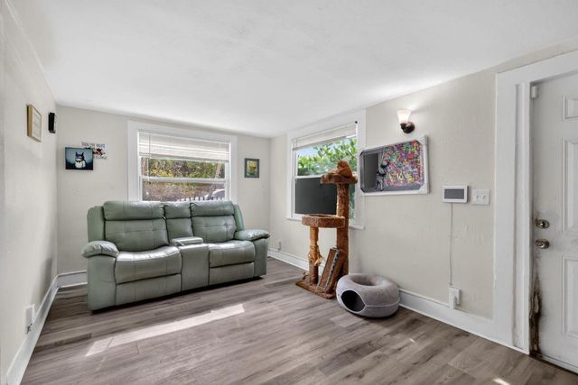 618 S Pine Street, Lake Worth Beach, FL 33460