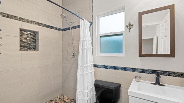 1209 Morgan Hill Dr, Chula Vista, CA 91913