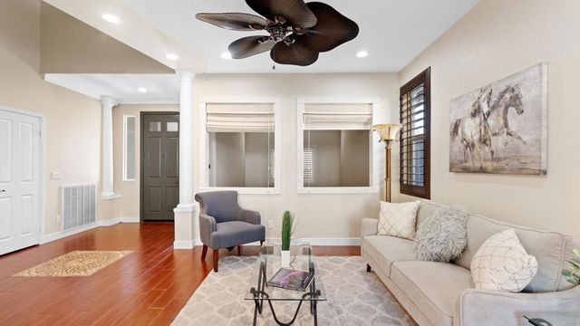 1209 Morgan Hill Dr, Chula Vista, CA 91913