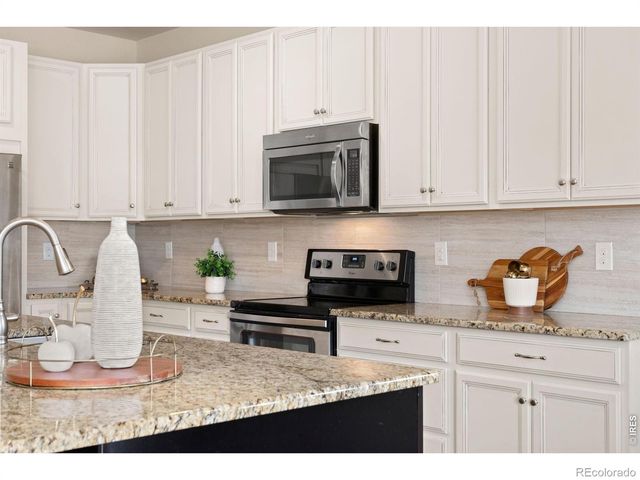 2270 Vermillion Creek Drive, Loveland, CO 80538