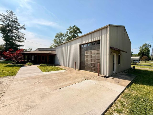 716 Gough Avenue, Boonville, IN 47601