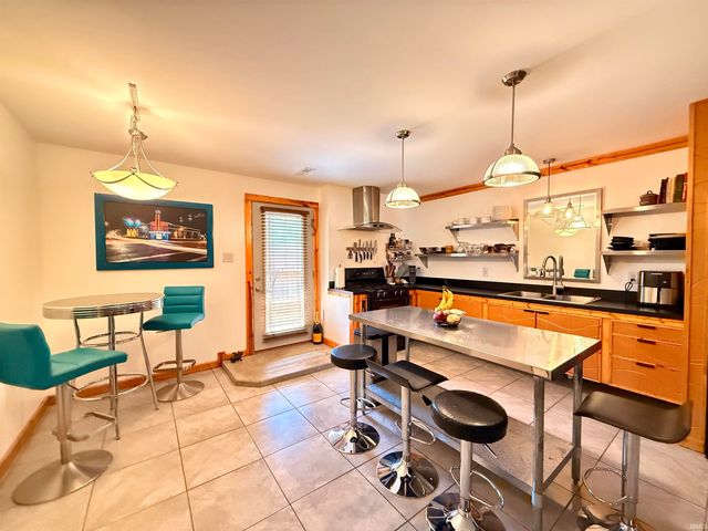716 Gough Avenue, Boonville, IN 47601