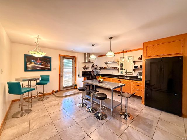 716 Gough Avenue, Boonville, IN 47601