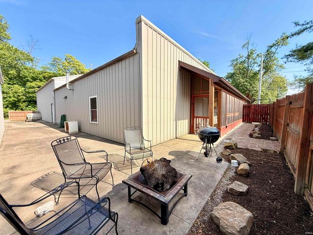 716 Gough Avenue, Boonville, IN 47601