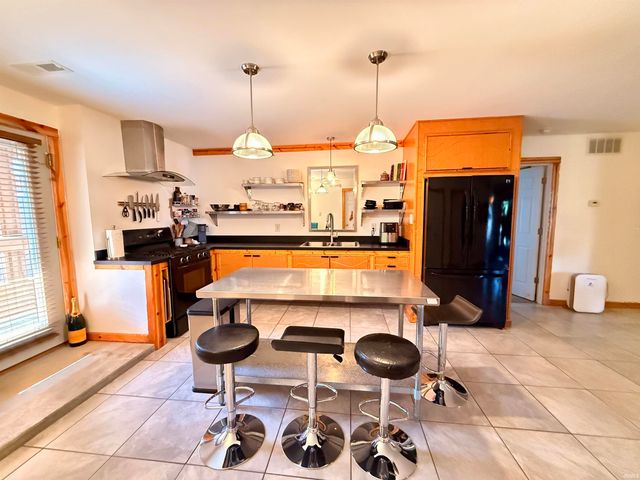 716 Gough Avenue, Boonville, IN 47601