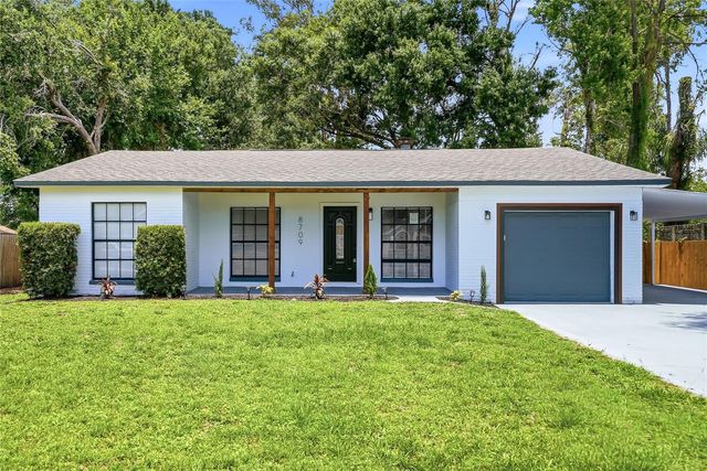 8709 FOUNTAIN AVENUE, Tampa, FL 33615