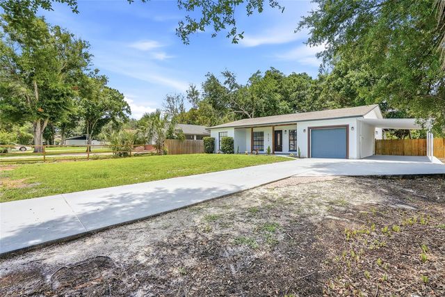 8709 FOUNTAIN AVENUE, Tampa, FL 33615