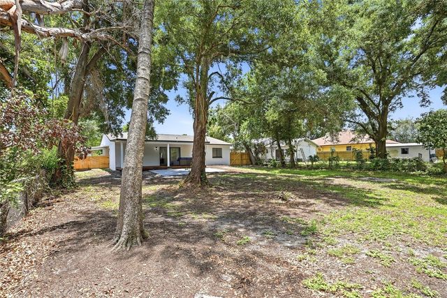 8709 FOUNTAIN AVENUE, Tampa, FL 33615
