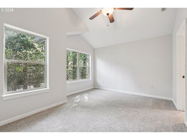 2032 Ne 49TH Way, Hillsboro, OR 97124