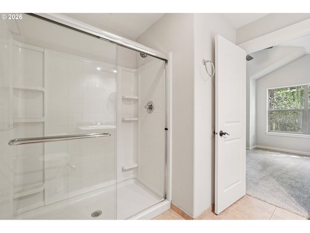2032 Ne 49TH Way, Hillsboro, OR 97124